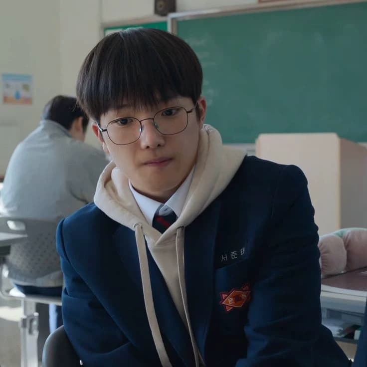Seo jun tae thumbnail