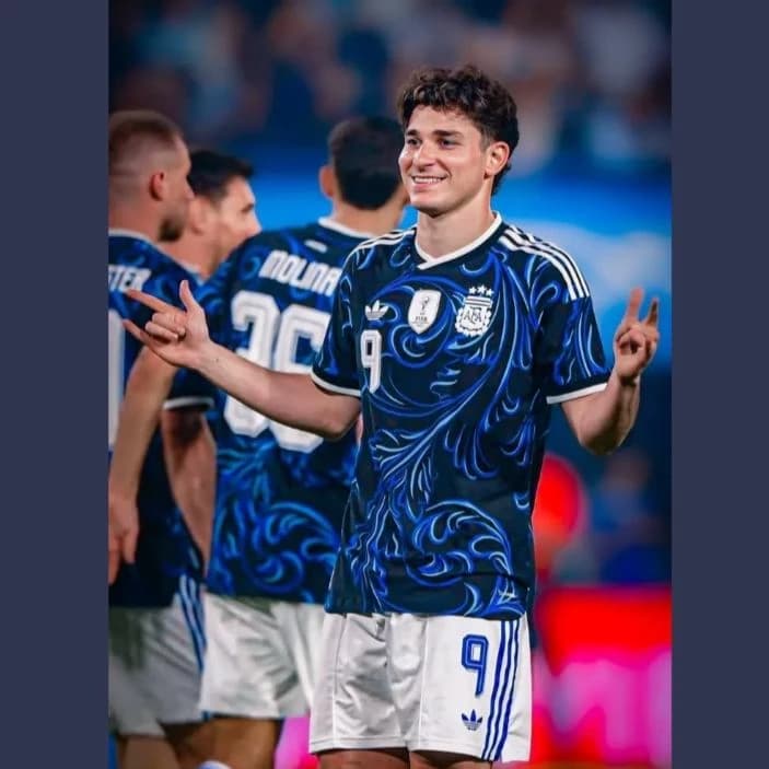 Julián Álvarez thumbnail