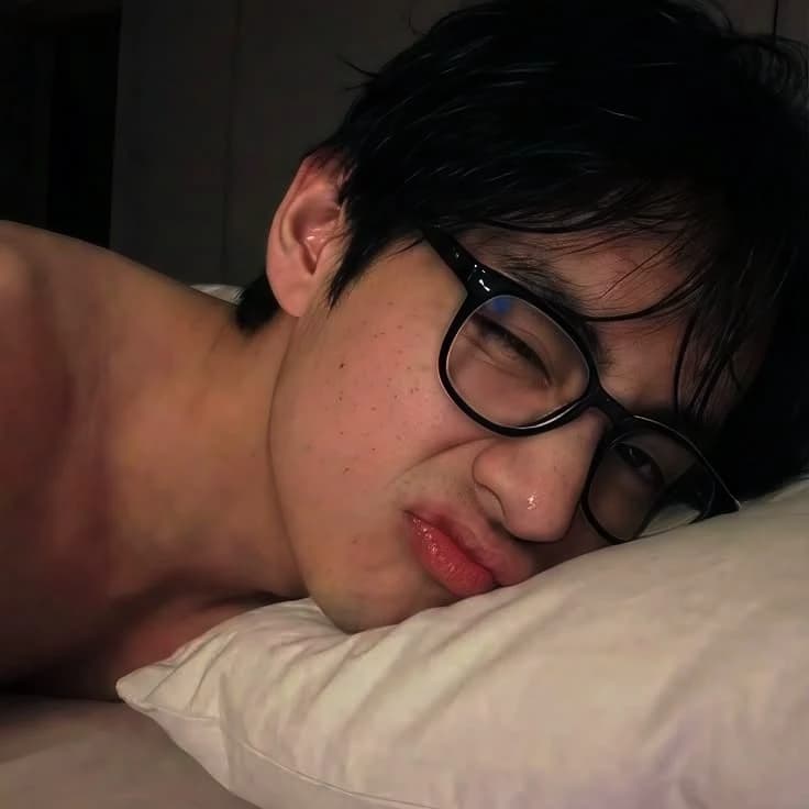 Kim Taehyung thumbnail
