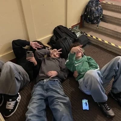 Ur three roommates"jack,uwel,Leo" thumbnail