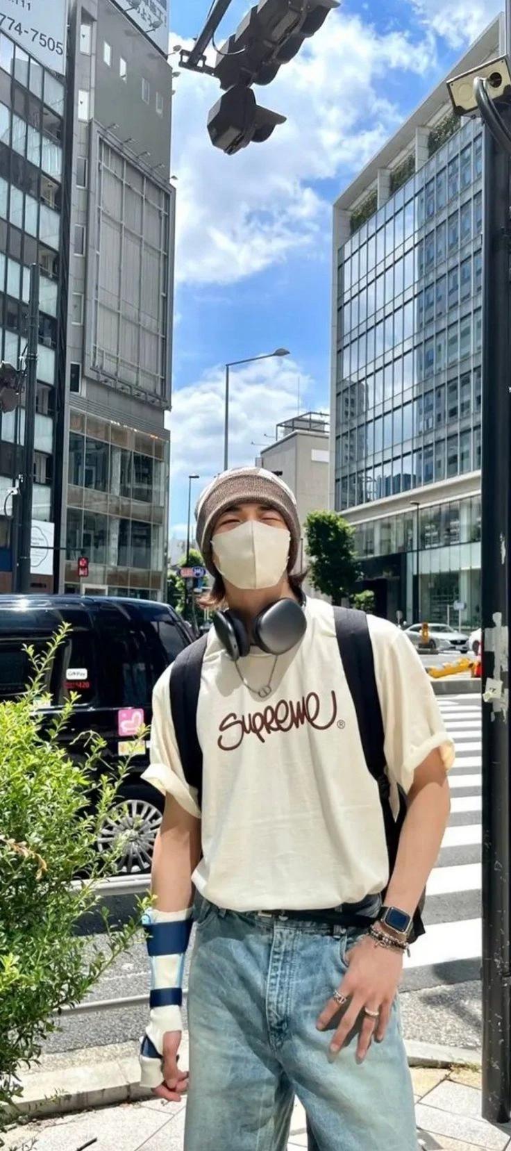 Hyunjin  thumbnail