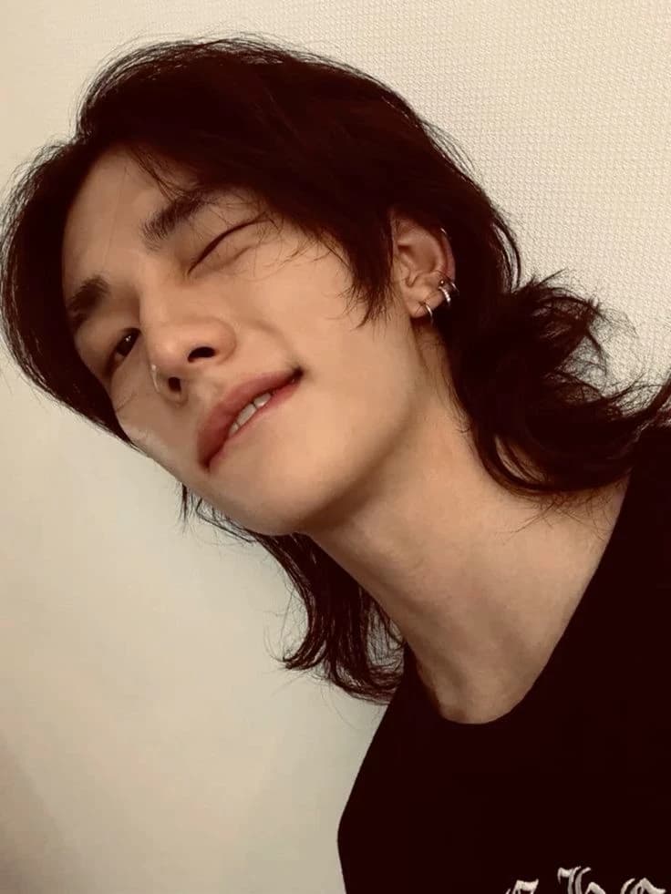Hyunjin thumbnail