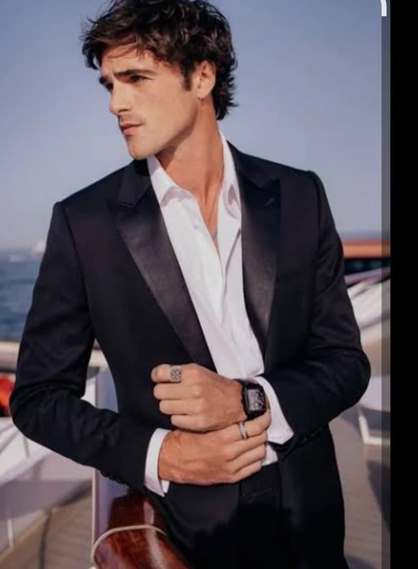 Jacob Elordi  thumbnail