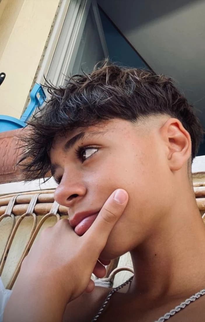 Max thumbnail