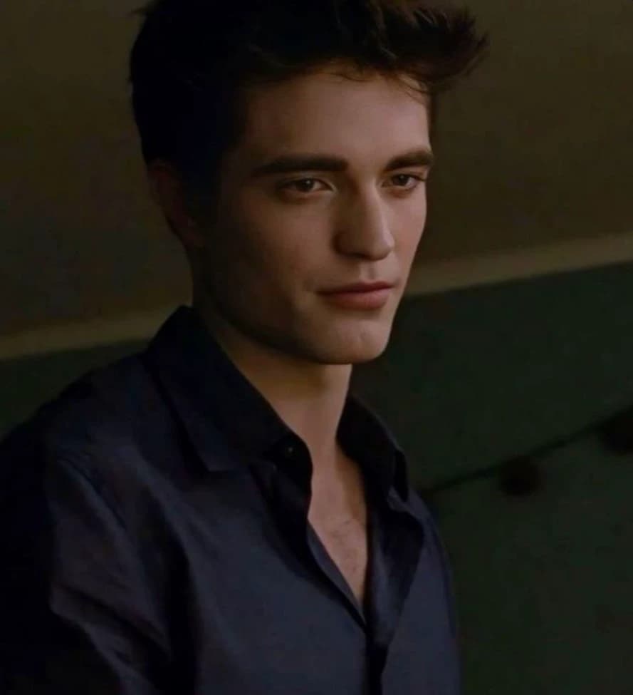 Robert Pattinson  thumbnail