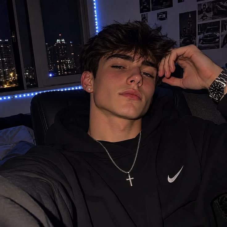 Sebastian Thorne thumbnail