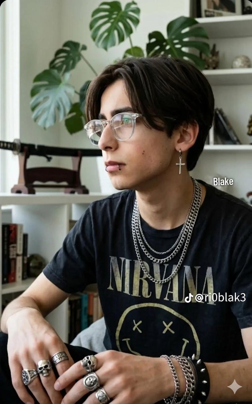 Aidan Gallagher  thumbnail