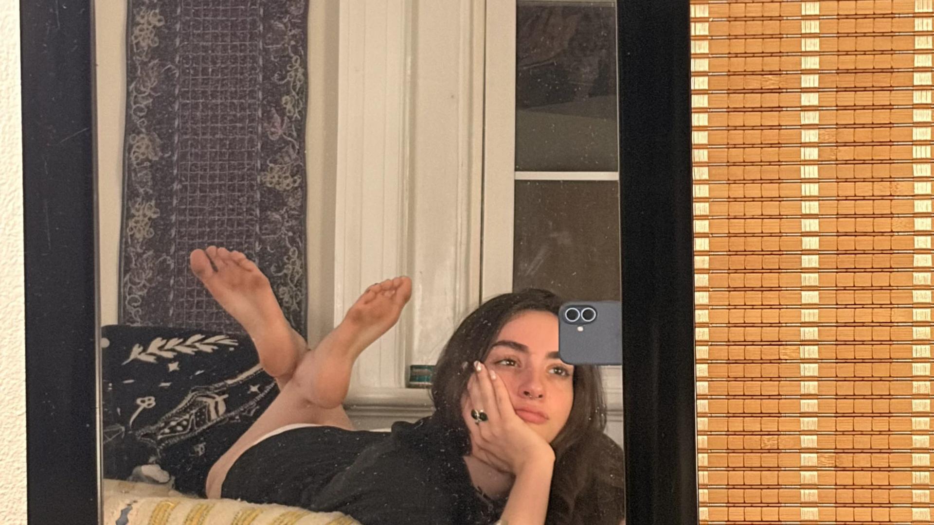 Aria Grey thumbnail