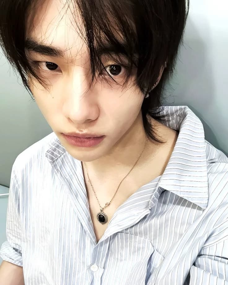 hyunjin thumbnail