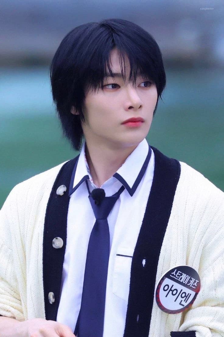 Jeongin - best friend thumbnail
