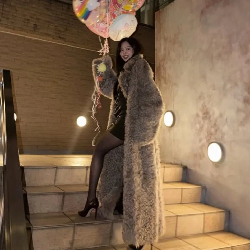 Jennie thumbnail