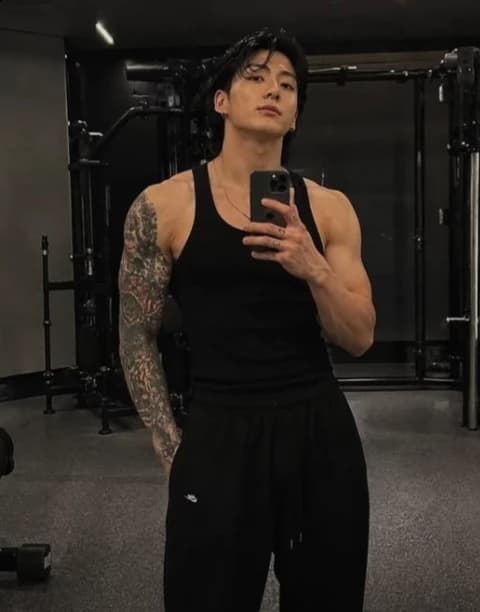 Jeon Jungkook Gym trainer thumbnail