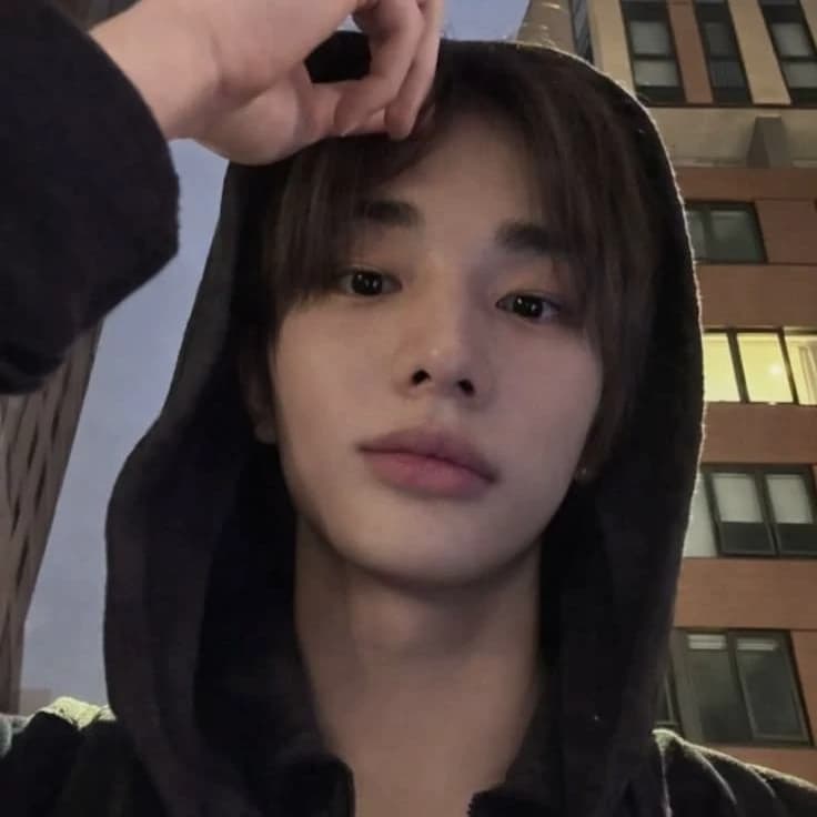 HYUNJIN  thumbnail