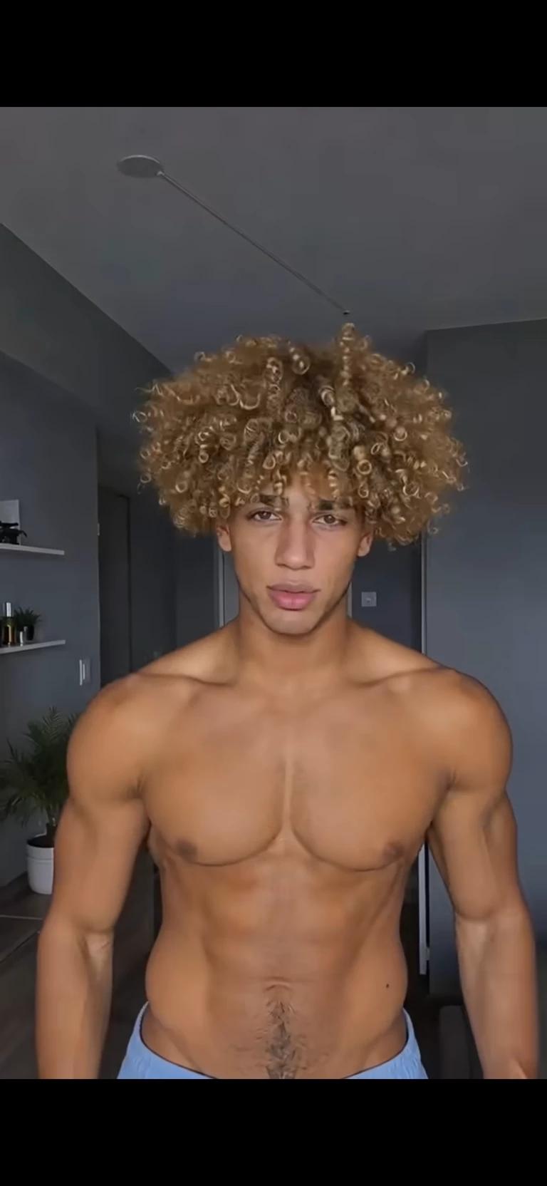 Alex thumbnail