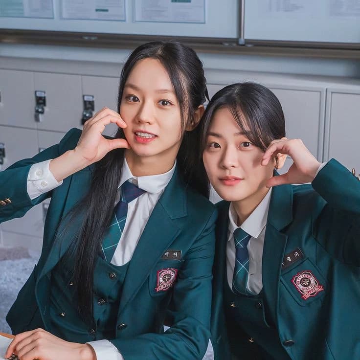 Lee Hye-ri y chung su-bin thumbnail