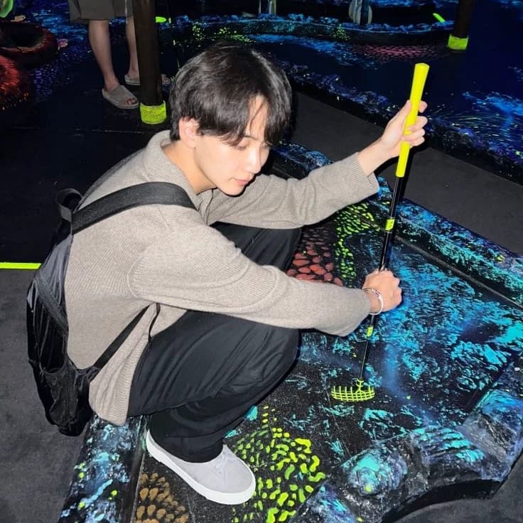 Yoon Jeonghan thumbnail