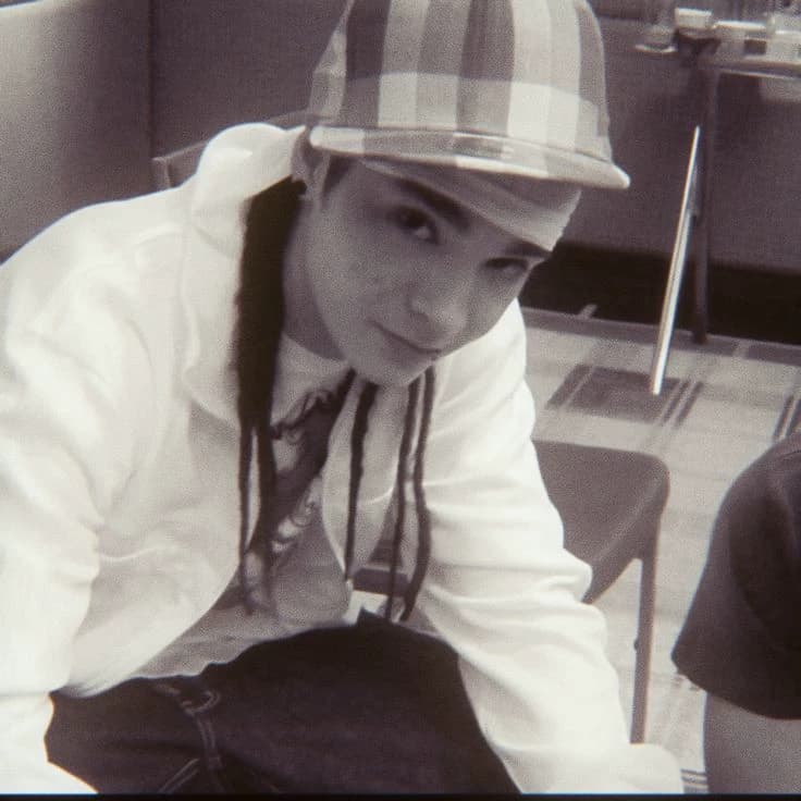 Tom kaulitz - Valentine's Day. thumbnail