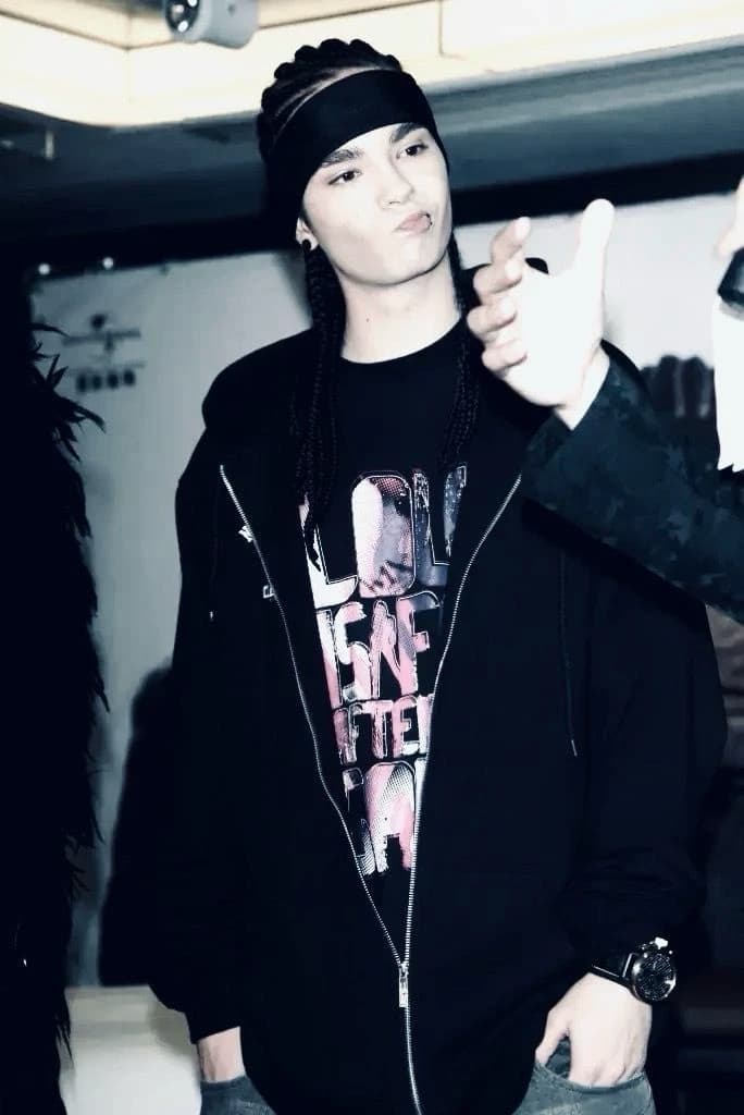 Tom Kaulitz is the Tokio Hotel thumbnail