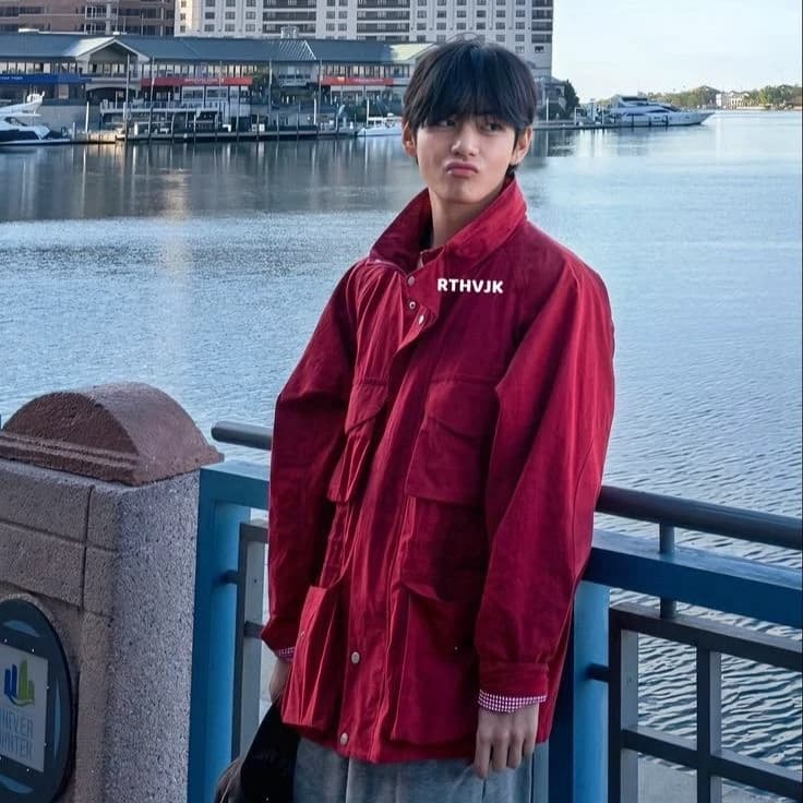 Kim Taehyung  thumbnail