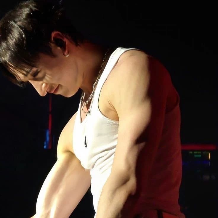 Christopher Bang... thumbnail
