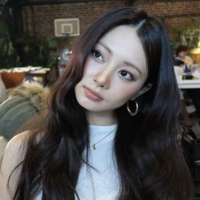 Chou Tzuyu thumbnail