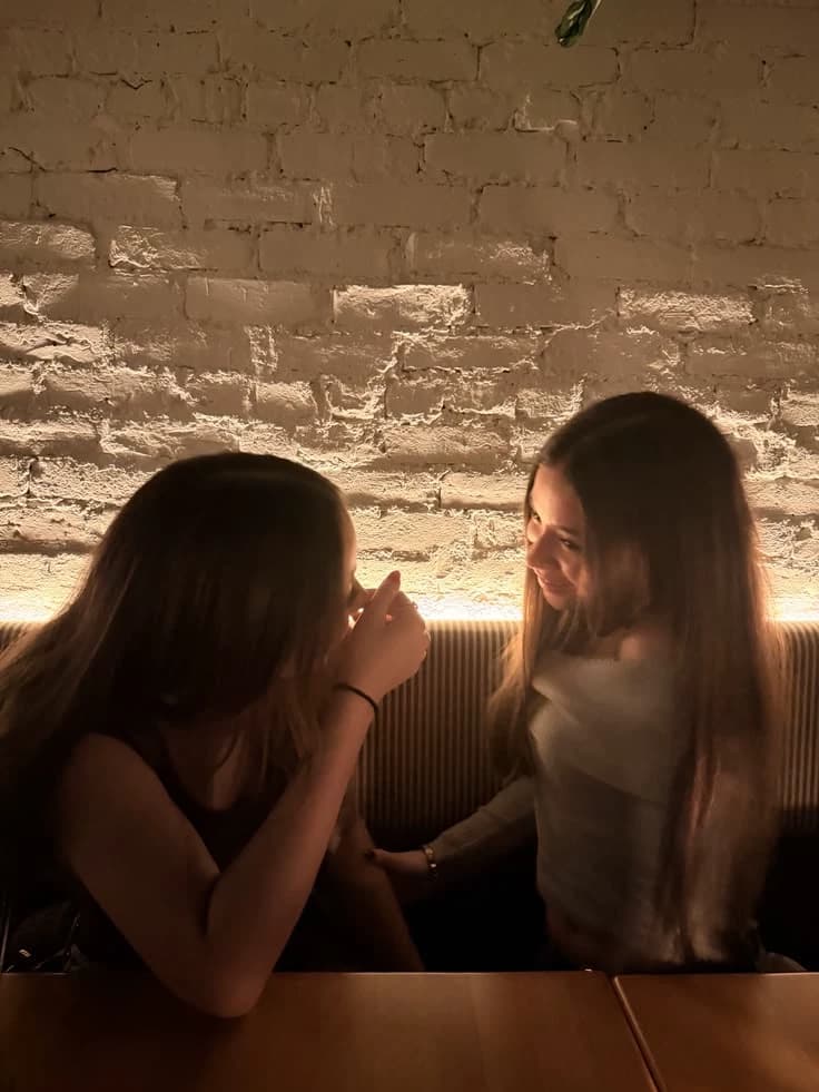 tow sister (but one sexy)😮‍💨🤤 thumbnail