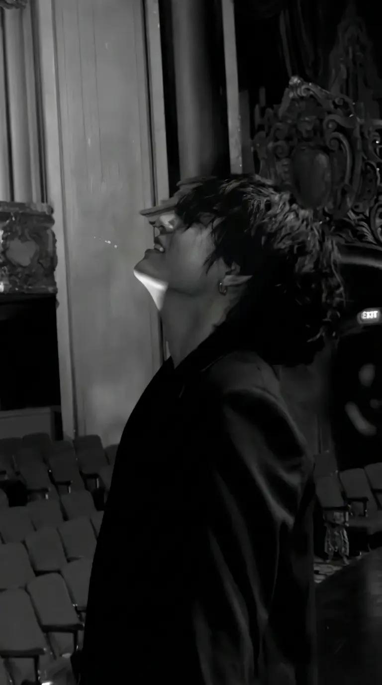 Kim Taehyung thumbnail