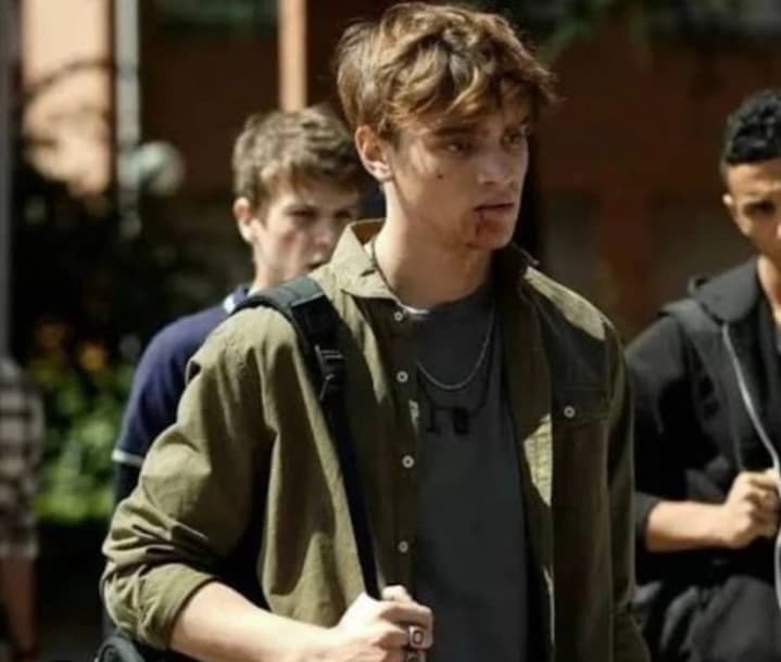 Dario - Hit season 1 thumbnail