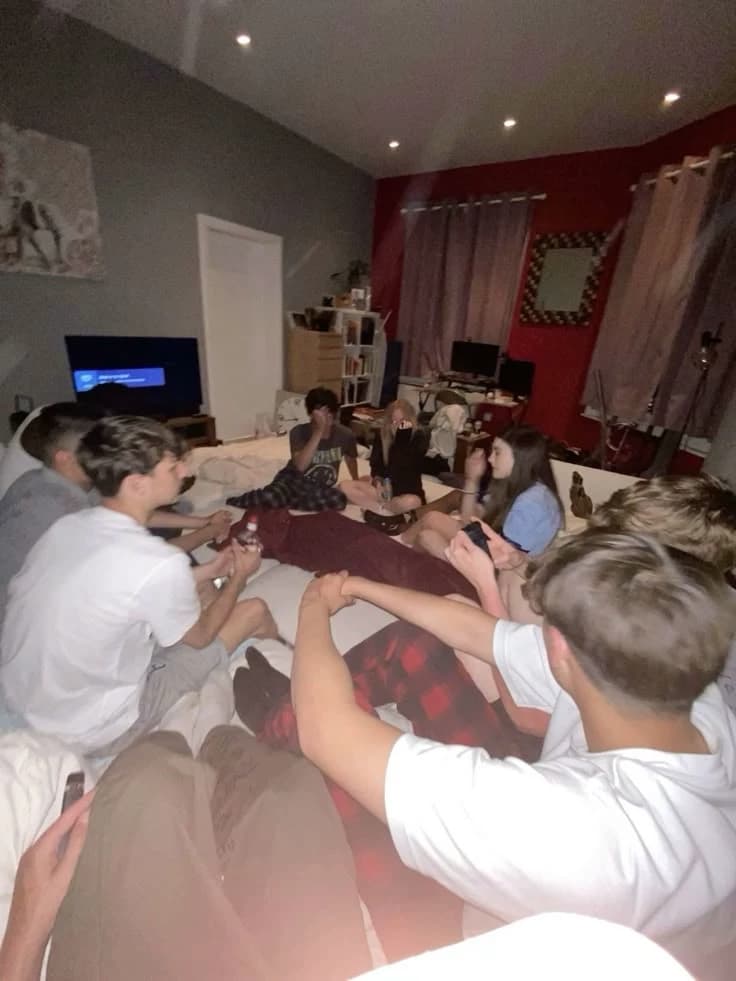 #1 friends group  thumbnail