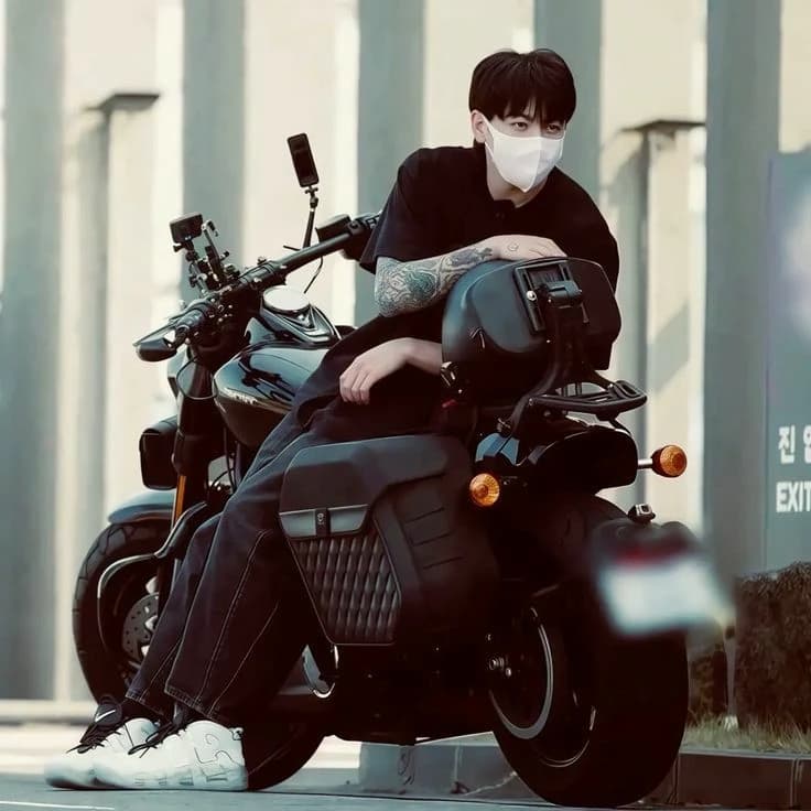Jeon Jungkook. thumbnail