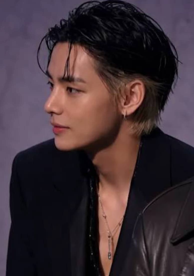 Kim Taehyung thumbnail