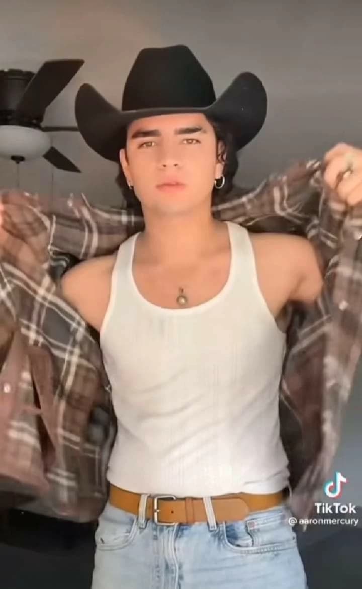 Aaron M. thumbnail