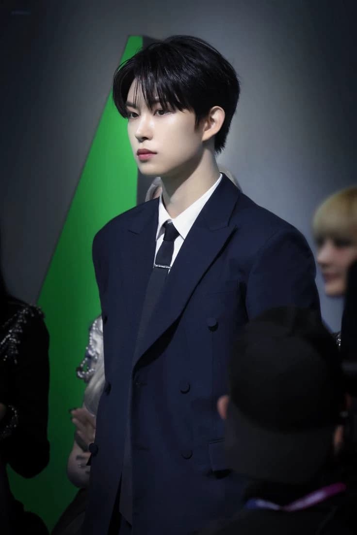 Kim geonwoo thumbnail
