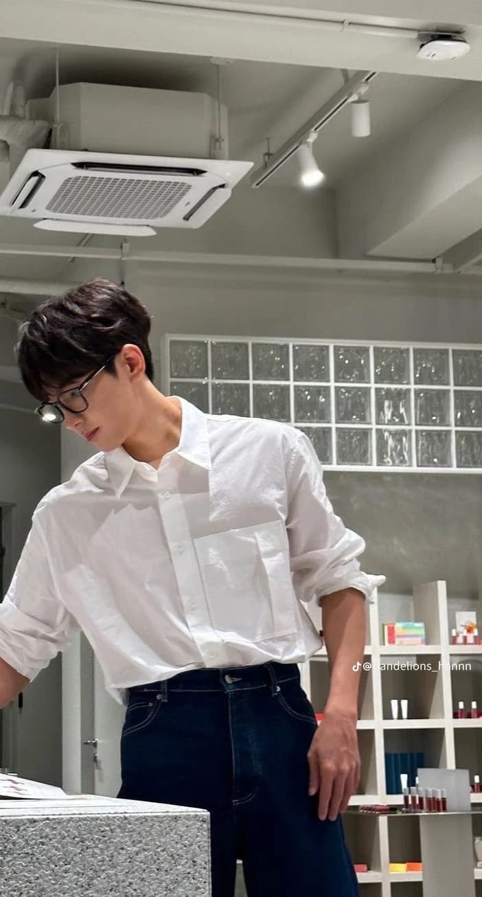 Wisnu Aditya Kusuma A.K.A Wonwoo thumbnail