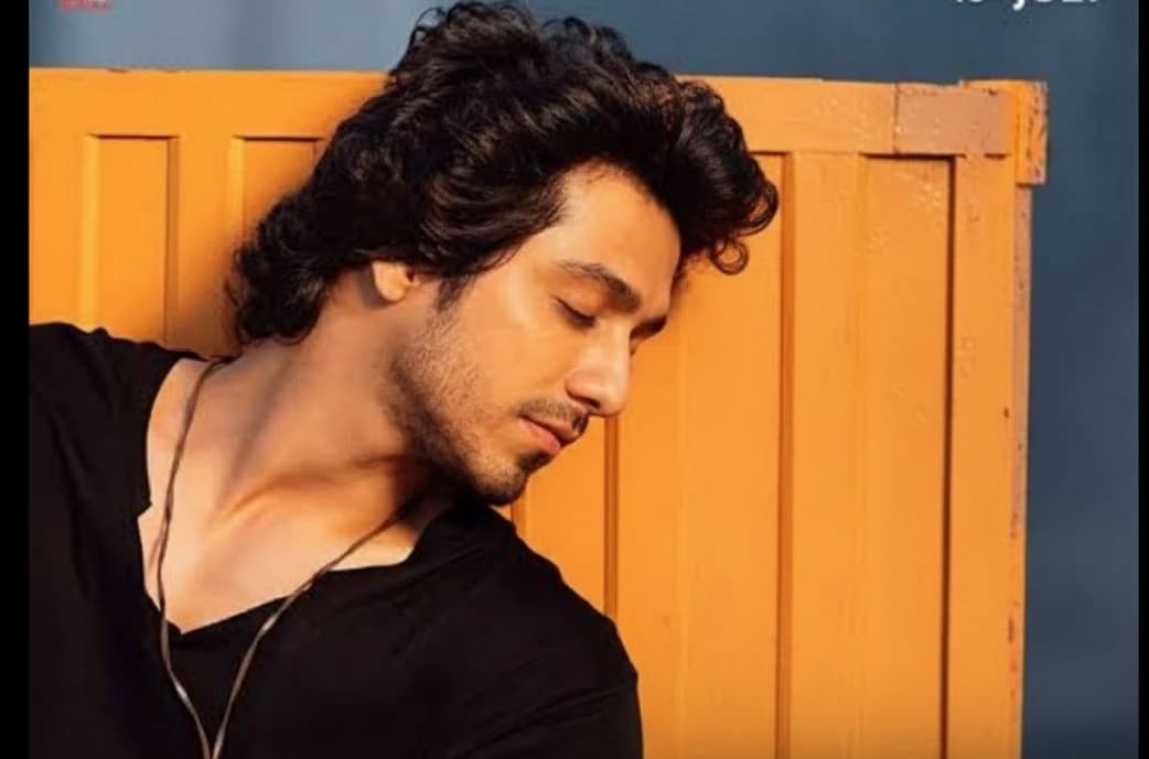 Krish kapoor thumbnail