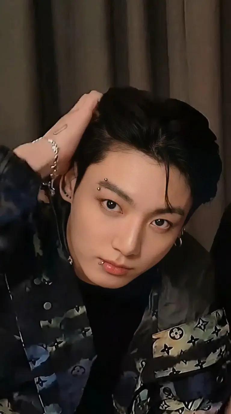 Jeon Jungkook thumbnail
