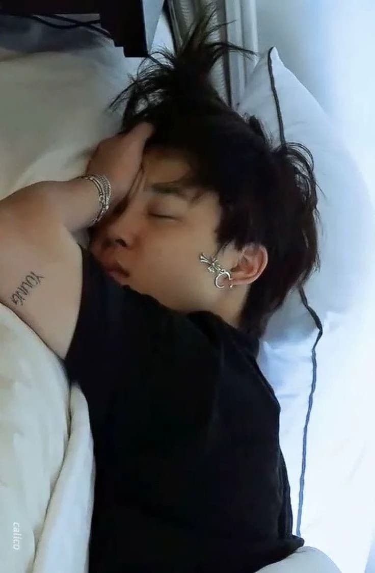 Park Jimin/ noite passada.. thumbnail