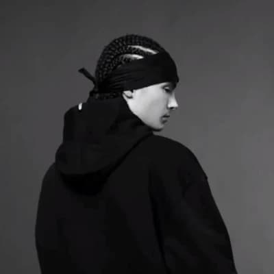 Tom kaulitz  thumbnail