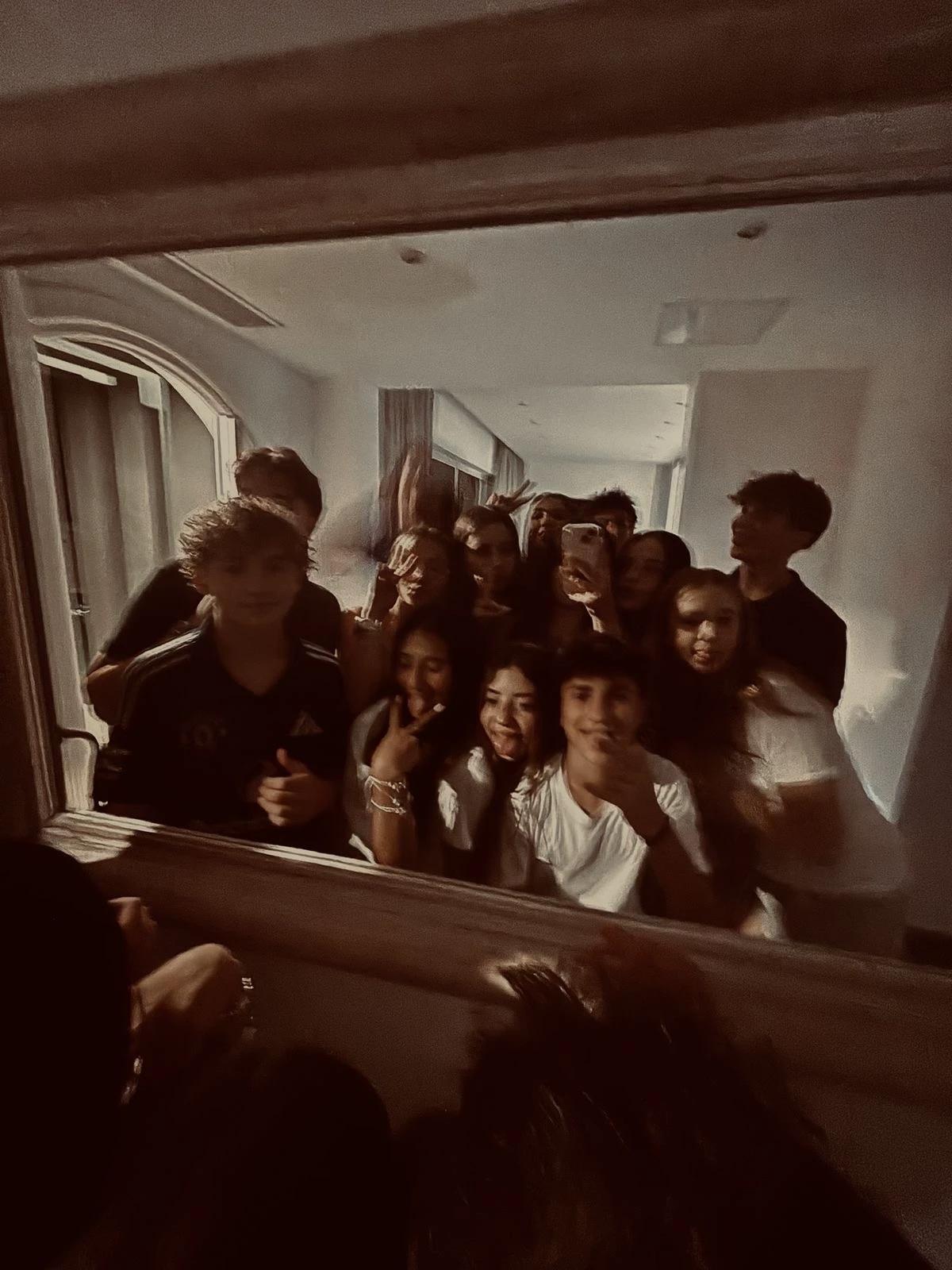 Friend group thumbnail