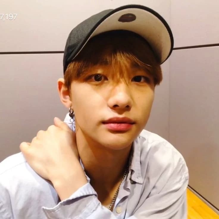 Hyunjin  thumbnail