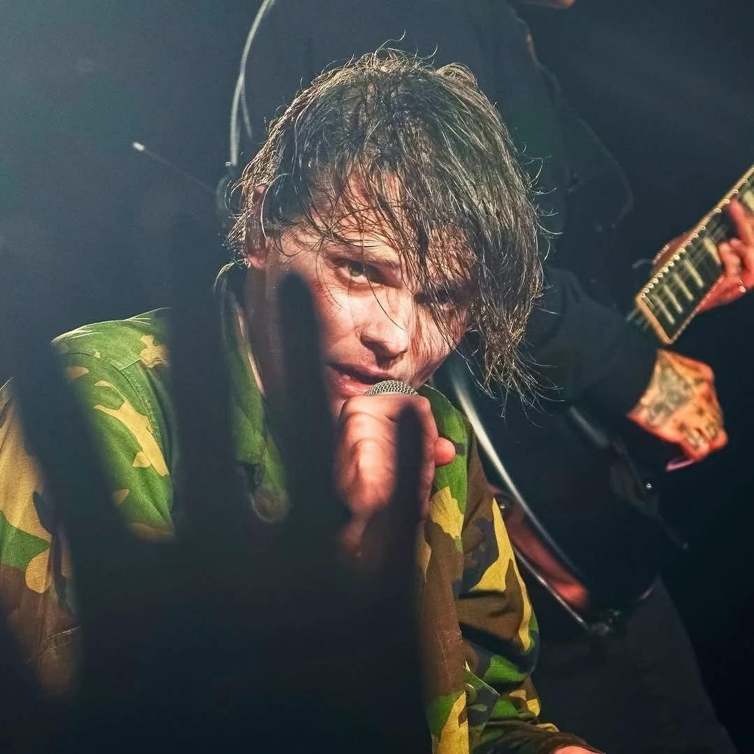Gerard Way  thumbnail