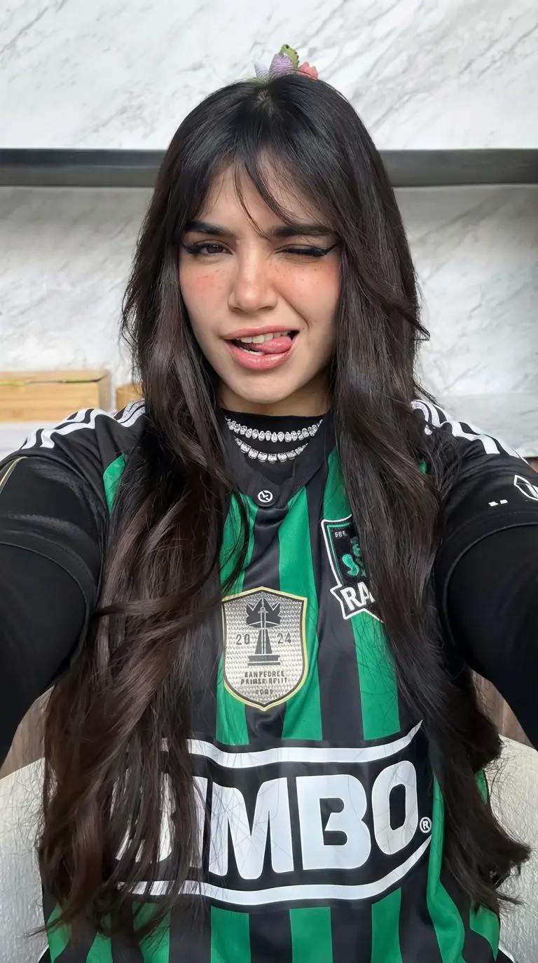Alana flores thumbnail