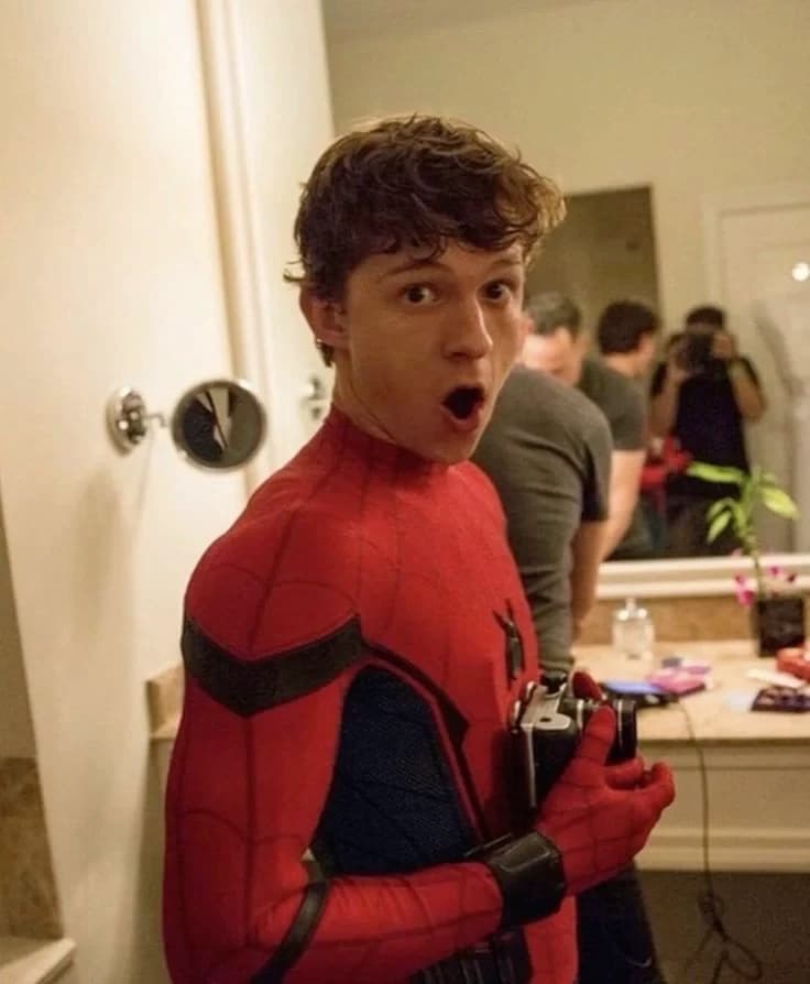 Peter Parker (Tom Holland) thumbnail