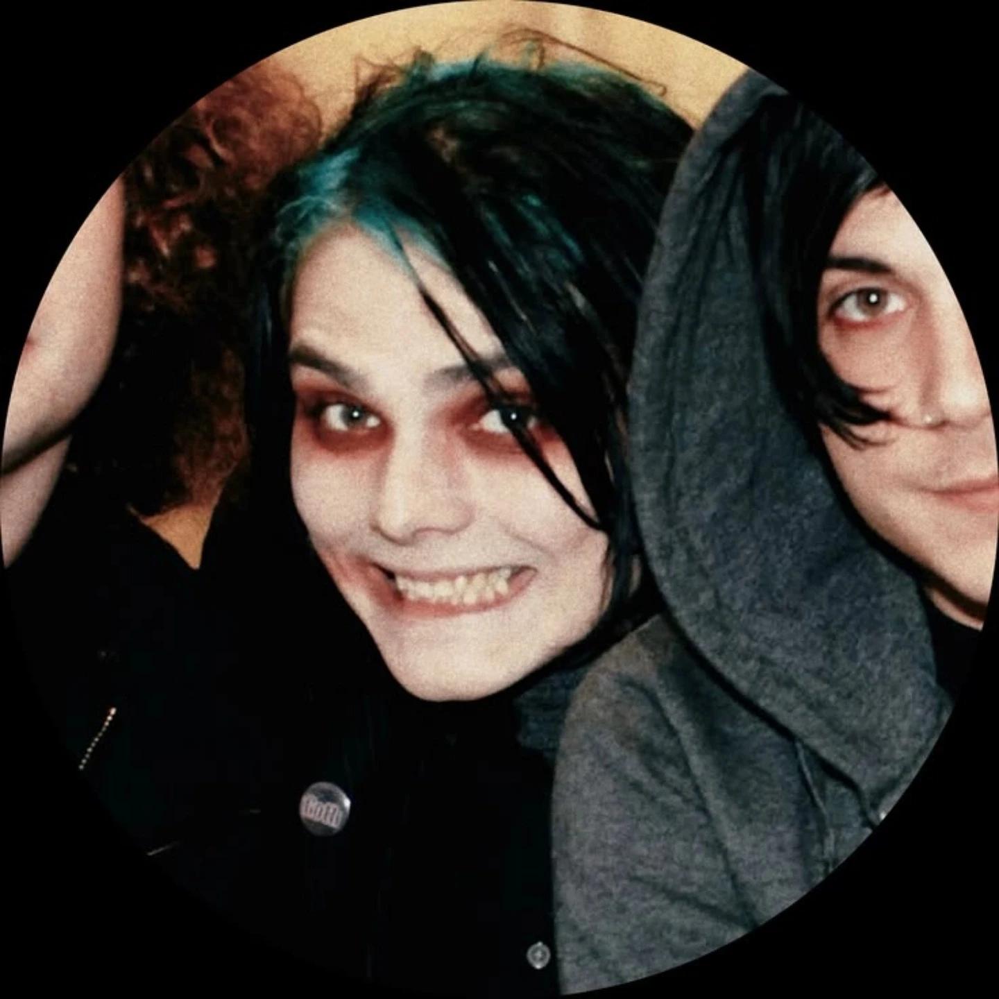 Gerard Way thumbnail