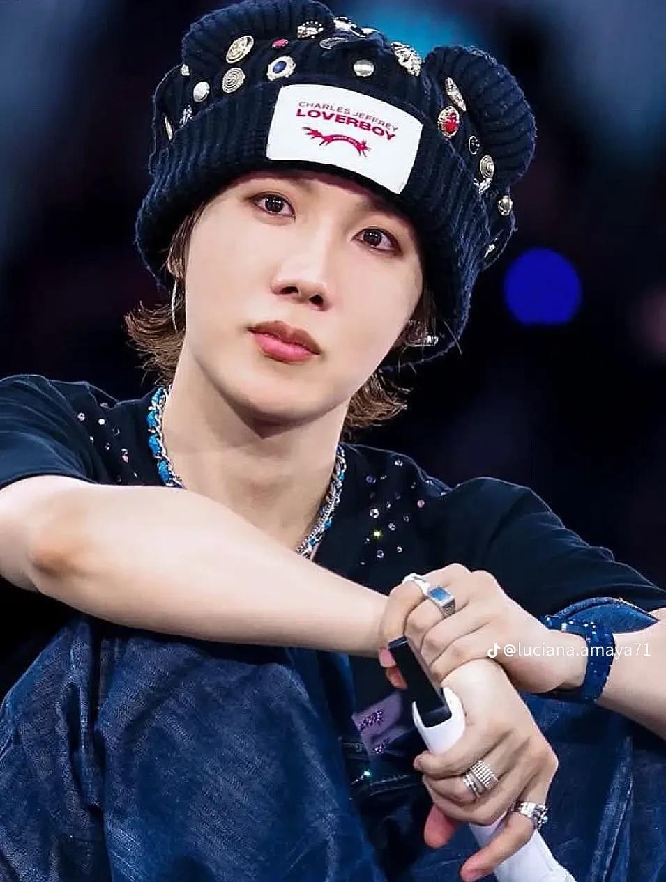 j hope (tu omega) thumbnail