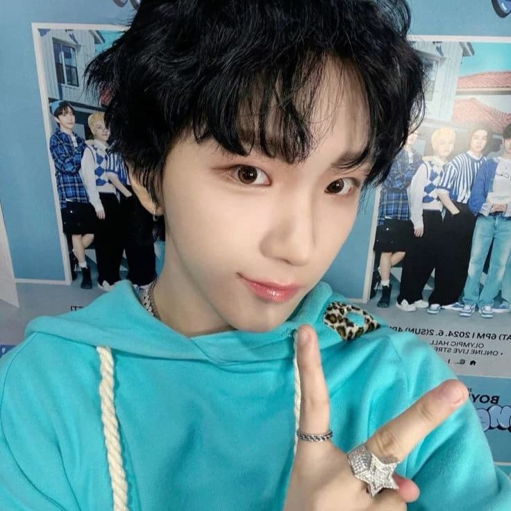Kim Woonhak thumbnail