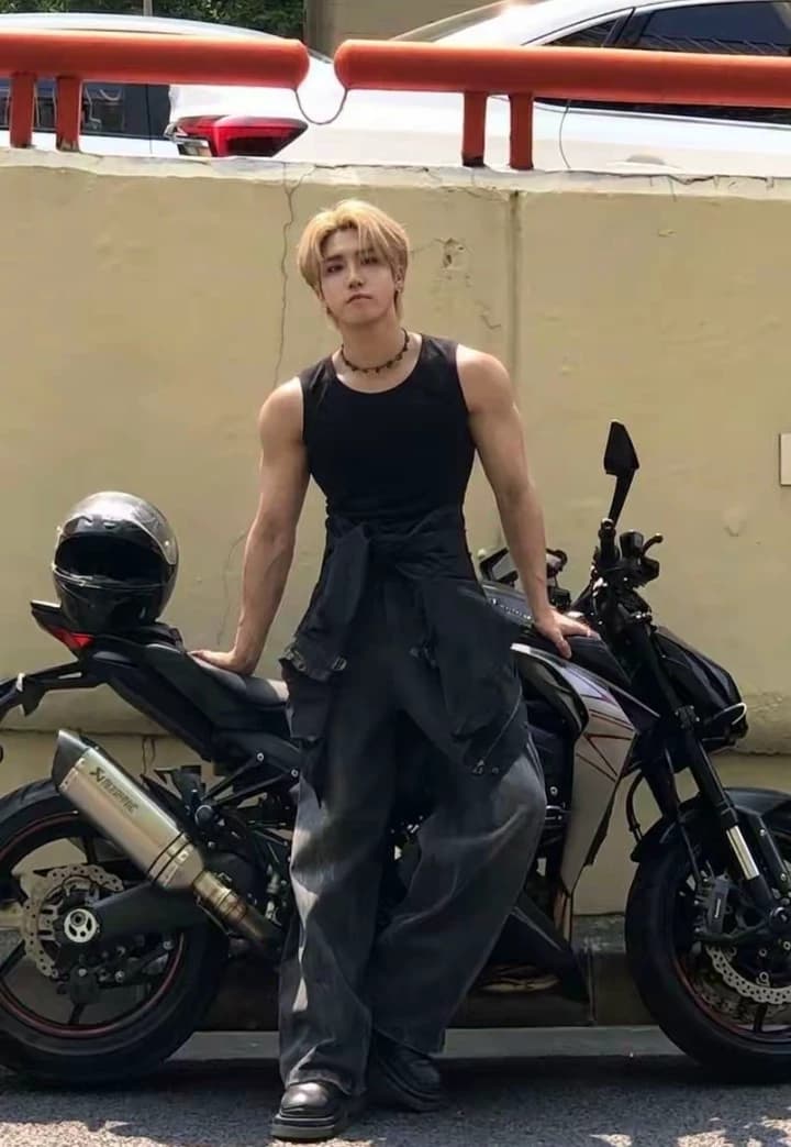 Han Jisung 𖦹 thumbnail