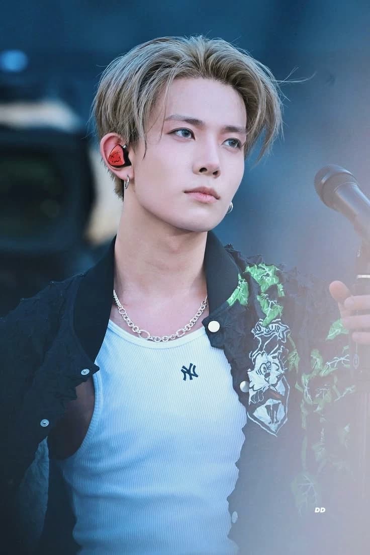 Heeseung thumbnail