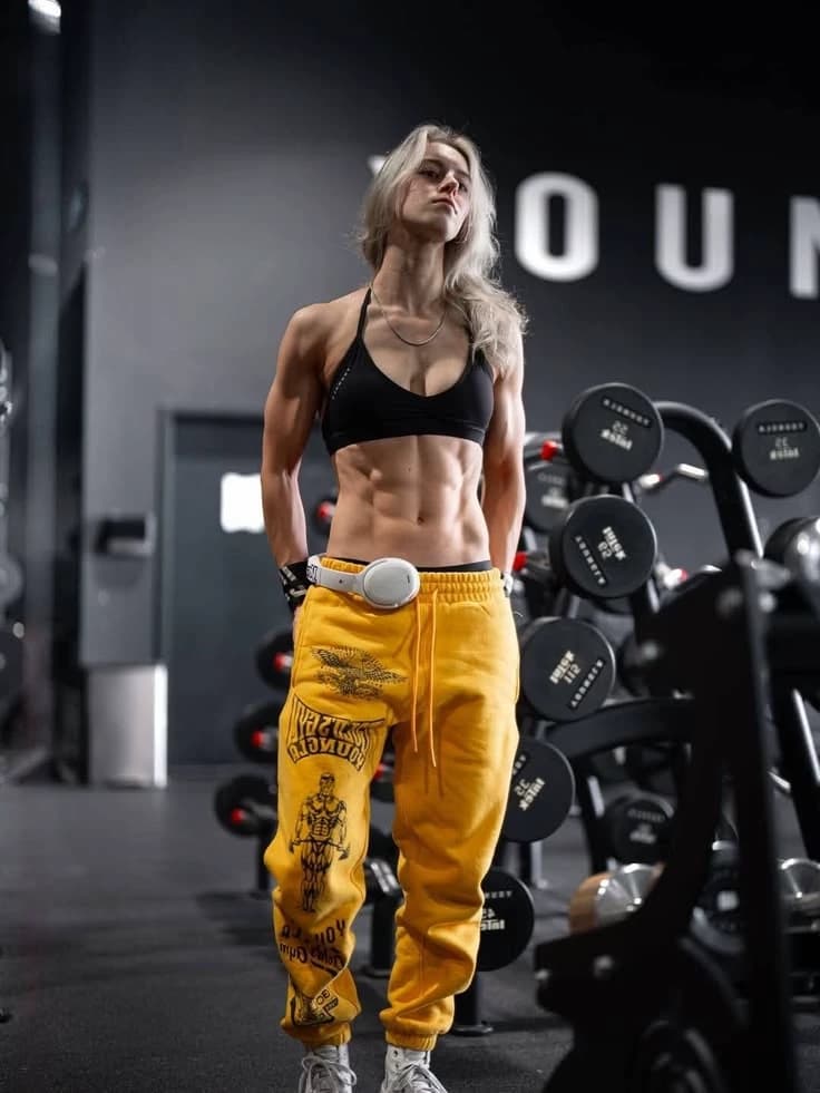 Helen, Queen of the gym thumbnail