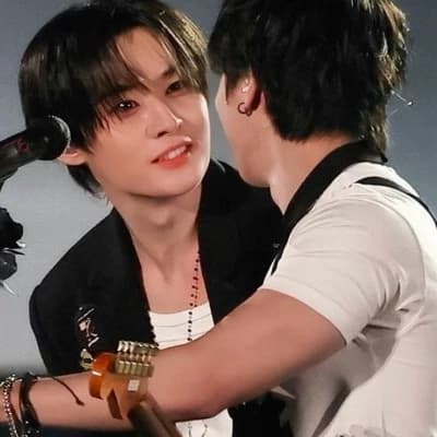 Lee know thumbnail